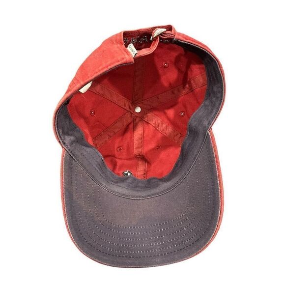 Orvis Unisex Red Twill Ball Cap with Embroidered Labrador Dog Design - Picture 5 of 6